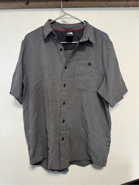The North Face Men’s Short-Sleeve Micro-Check Button-Down Shirt - Black/Grey